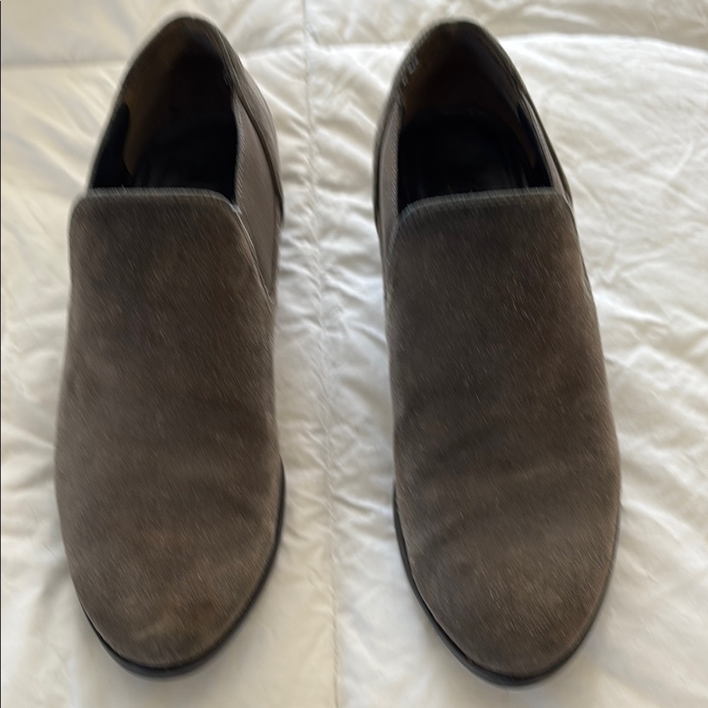 Paul Green size 8 Slip-On Shoes Gray